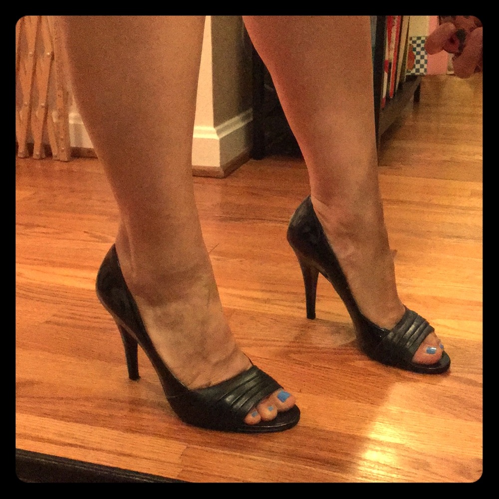 Marc Fisher black leather open-toed heels